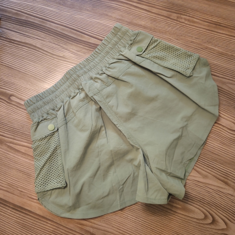 Spiritual Gangster Catus Green Demi Cargo Shorts with Mesh Pockets - Picture 8 of 10